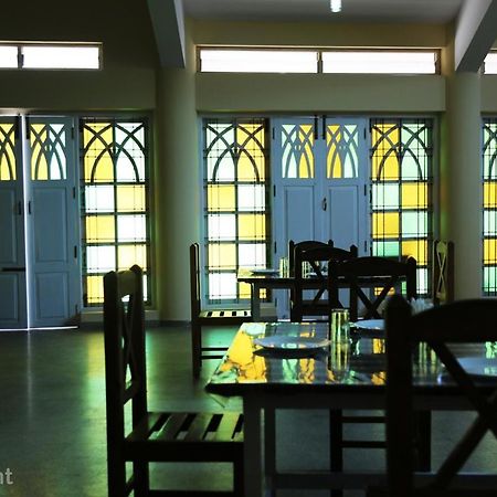 La Flora Beverly Hill Resort Madikeri Buitenkant foto